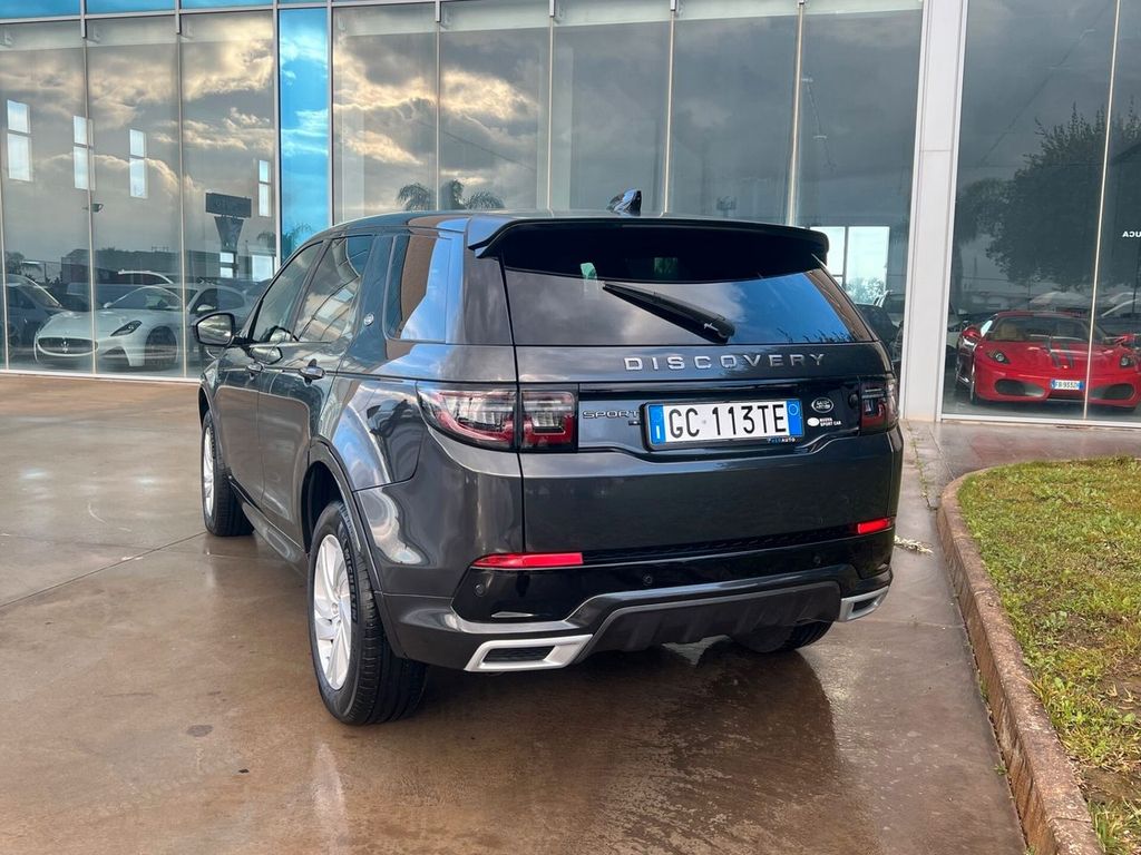 Land Rover Discovery Sport 2021