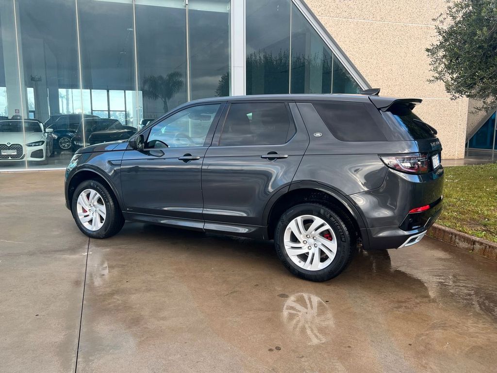 Land Rover Discovery Sport 2021