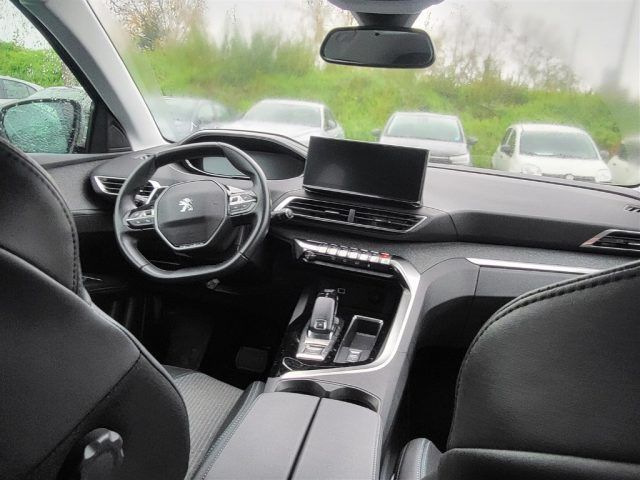Peugeot 3008 2022