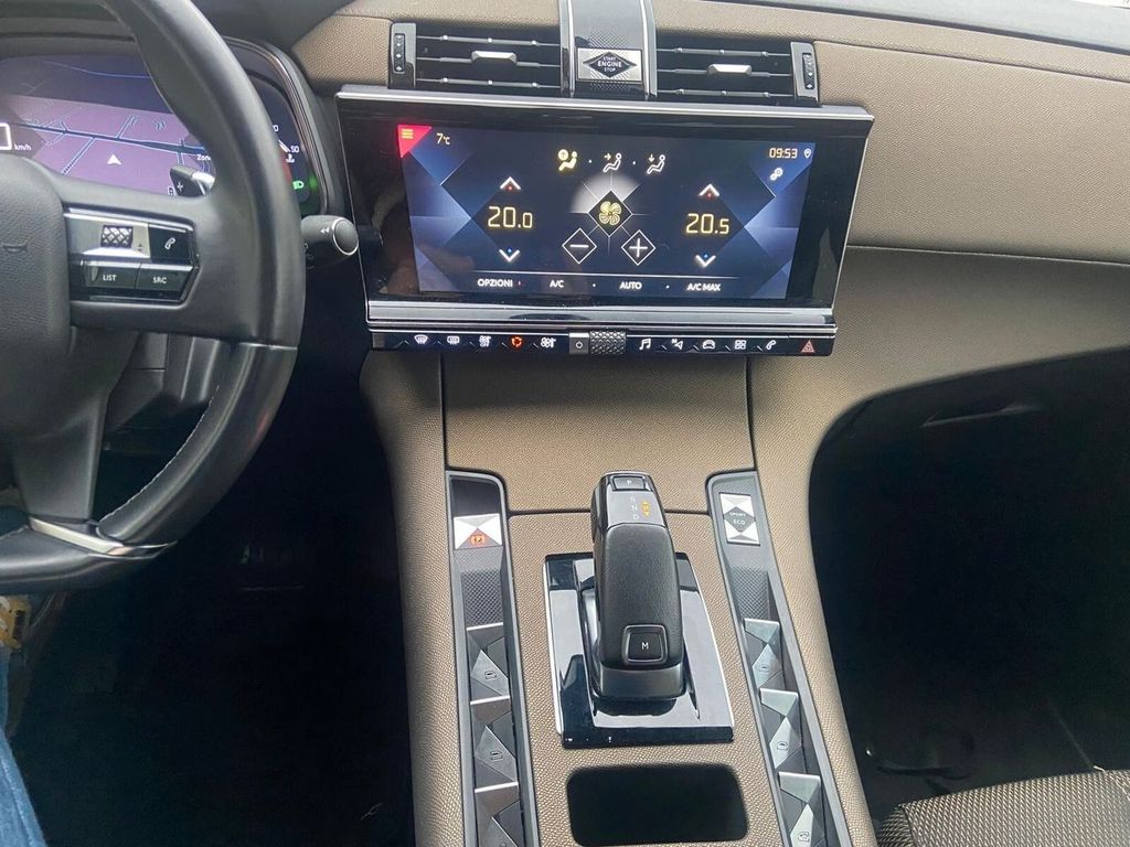 DS Automobiles DS7 (Crossback) 2021