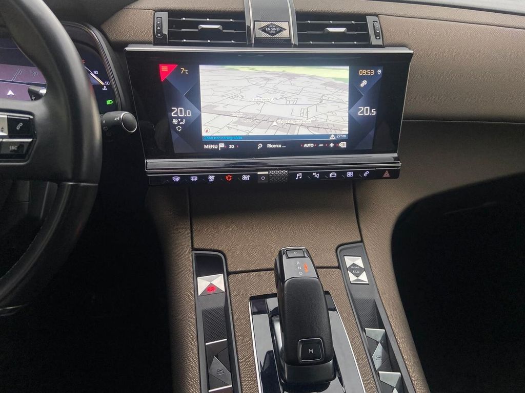 DS Automobiles DS7 (Crossback) 2021