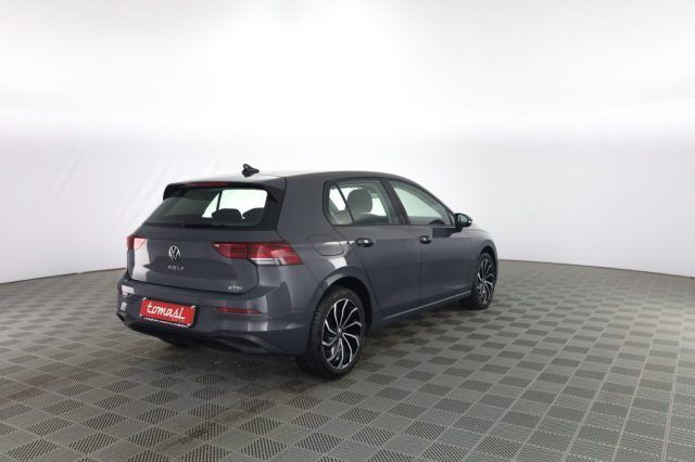 Volkswagen Golf 2024