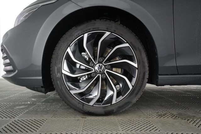 Volkswagen Golf 2024
