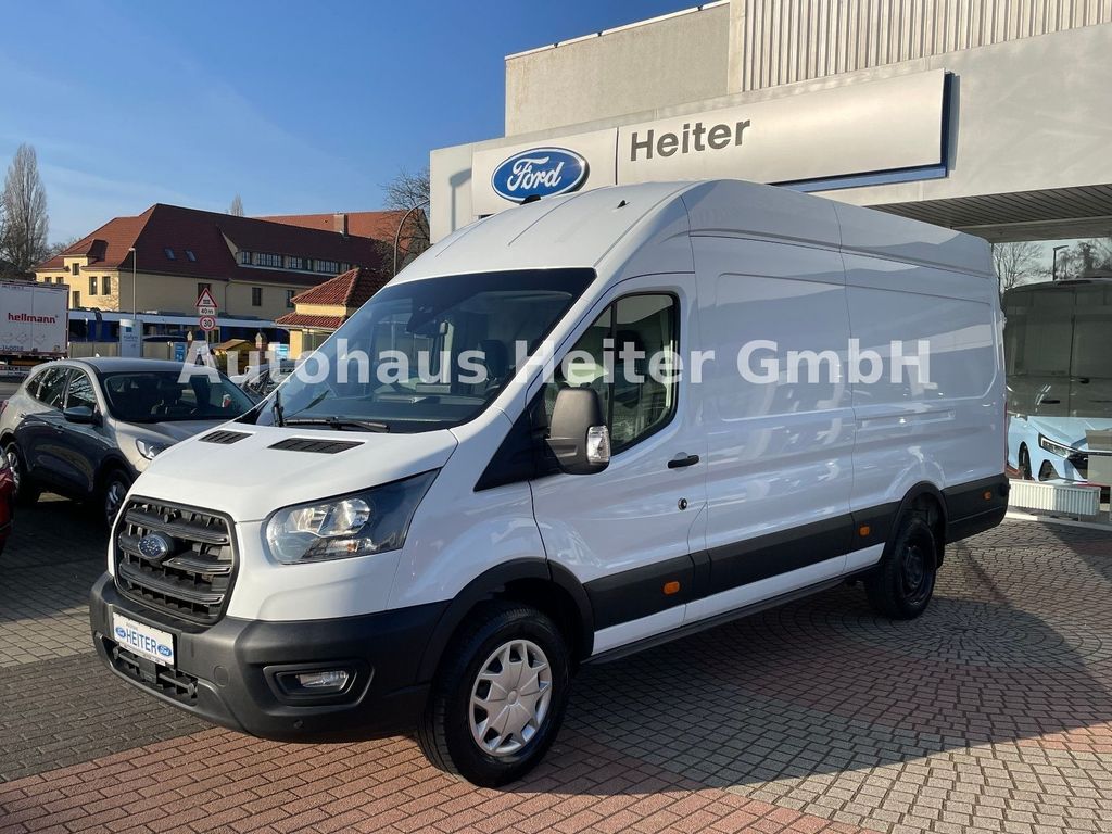 Ford Transit 2024