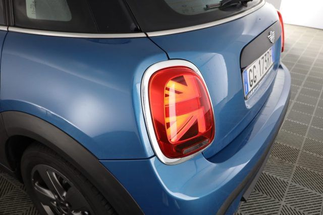 MINI ONE 2021