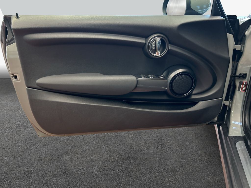 MINI One Cabrio 2022