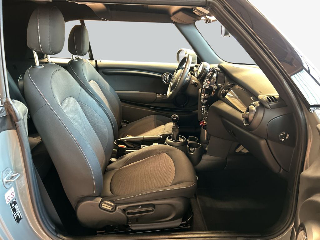 MINI One Cabrio 2022