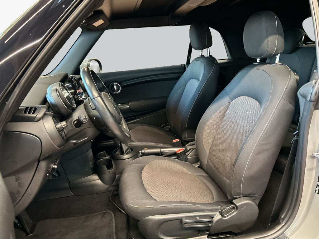 MINI One Cabrio 2022