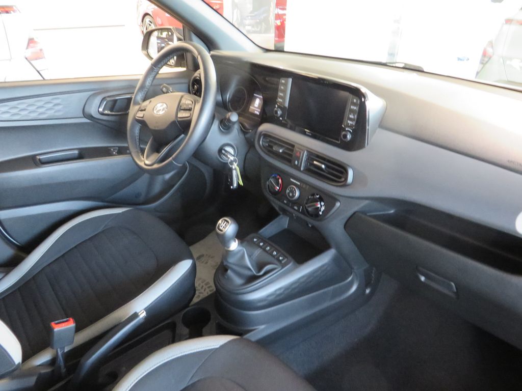 Hyundai i10 2023