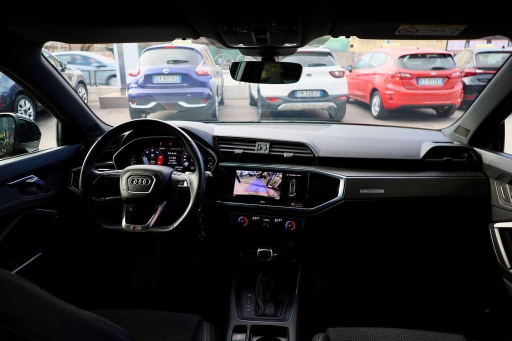 Audi Q3 2021