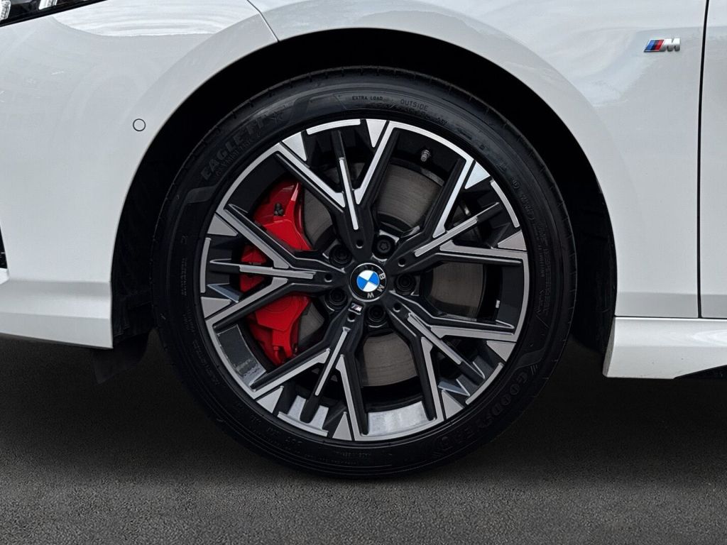BMW 118 2024