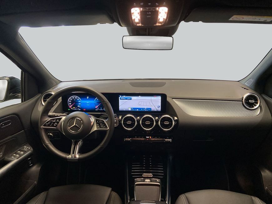 Mercedes-Benz B 200 2024