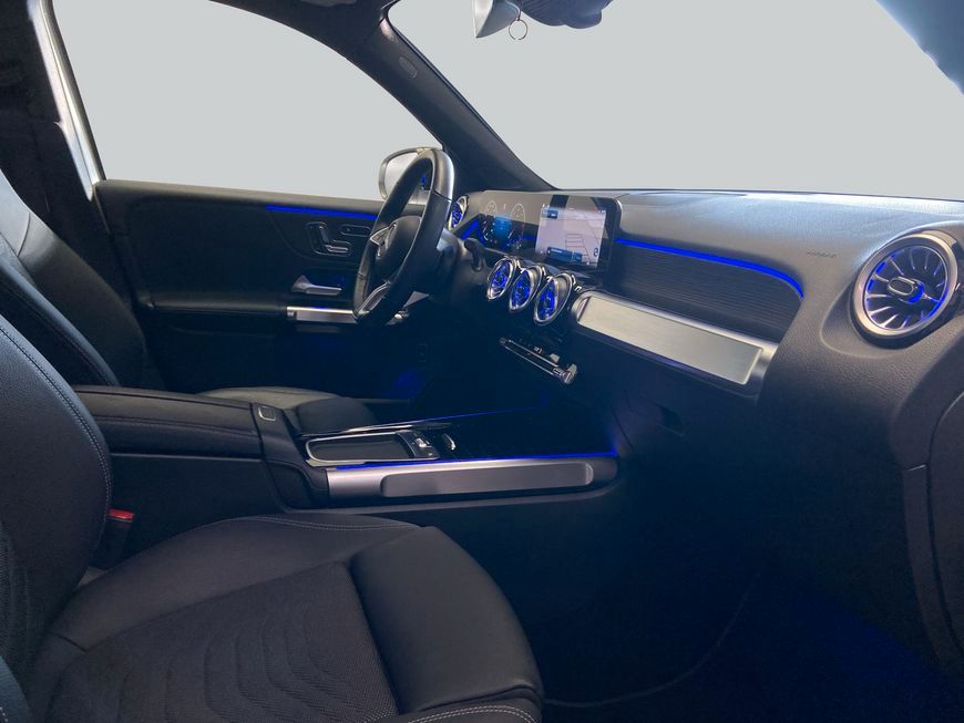 Mercedes-Benz GLB 200 2024