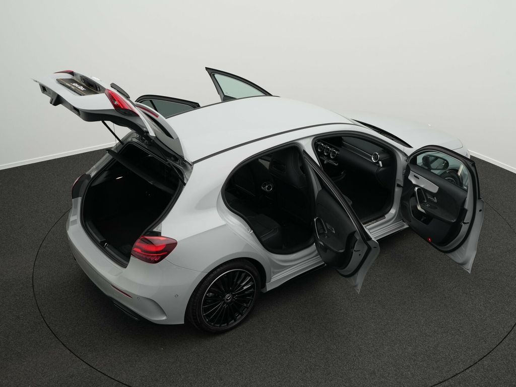 Mercedes-Benz A 200 2025