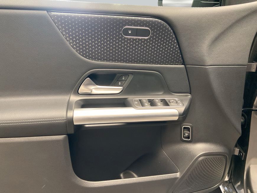 Mercedes-Benz B 200 2024