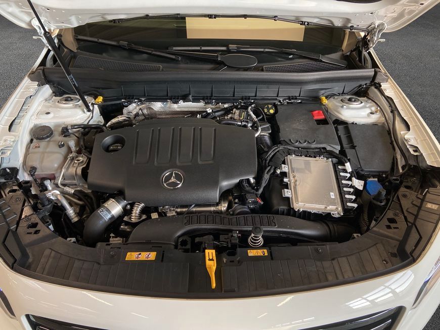 Mercedes-Benz GLB 200 2024