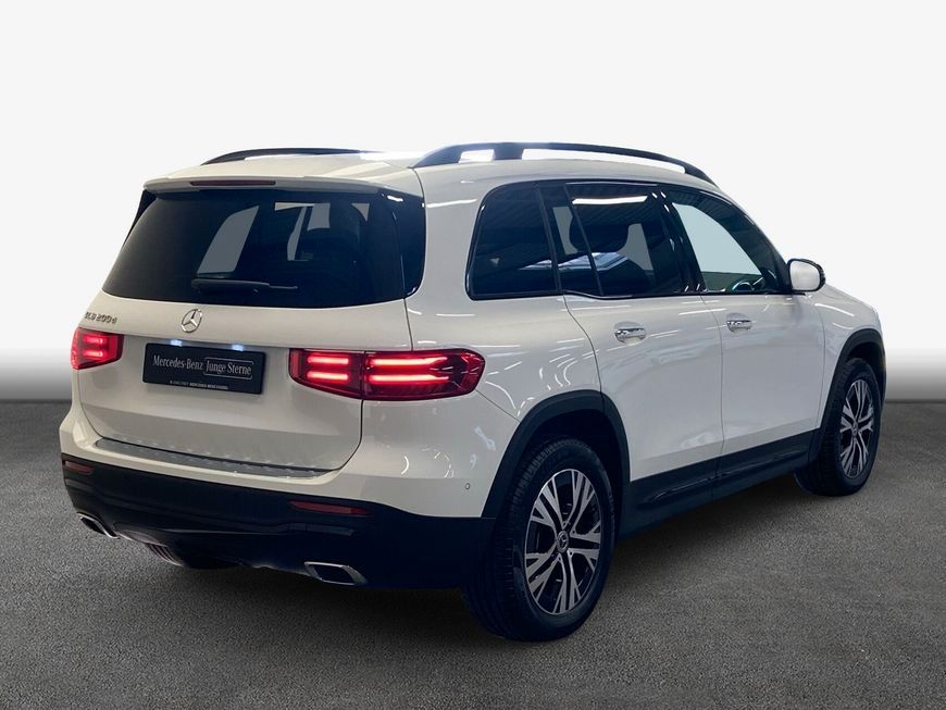 Mercedes-Benz GLB 200 2024