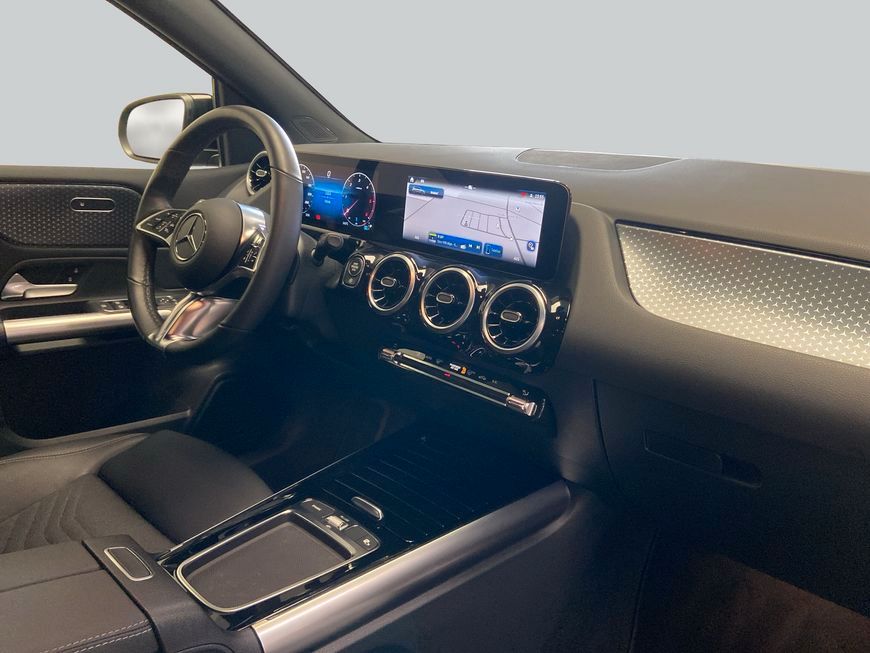 Mercedes-Benz B 200 2024