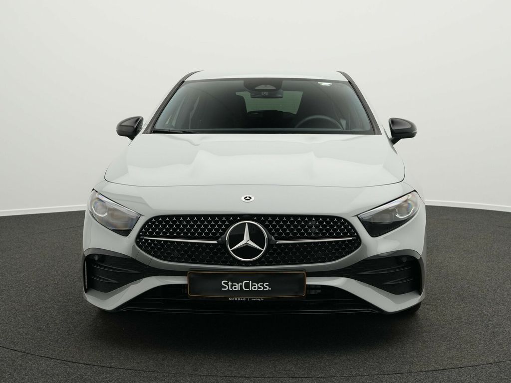 Mercedes-Benz A 200 2025
