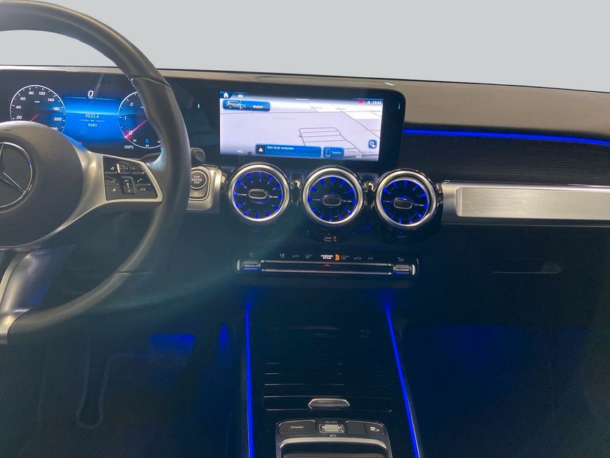 Mercedes-Benz GLB 200 2024