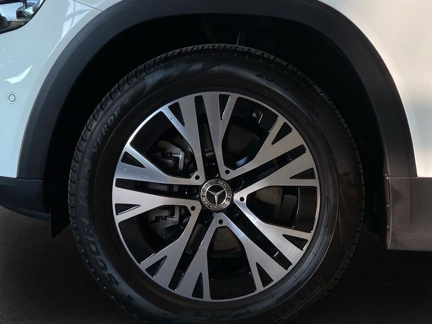 Mercedes-Benz GLB 200 2024