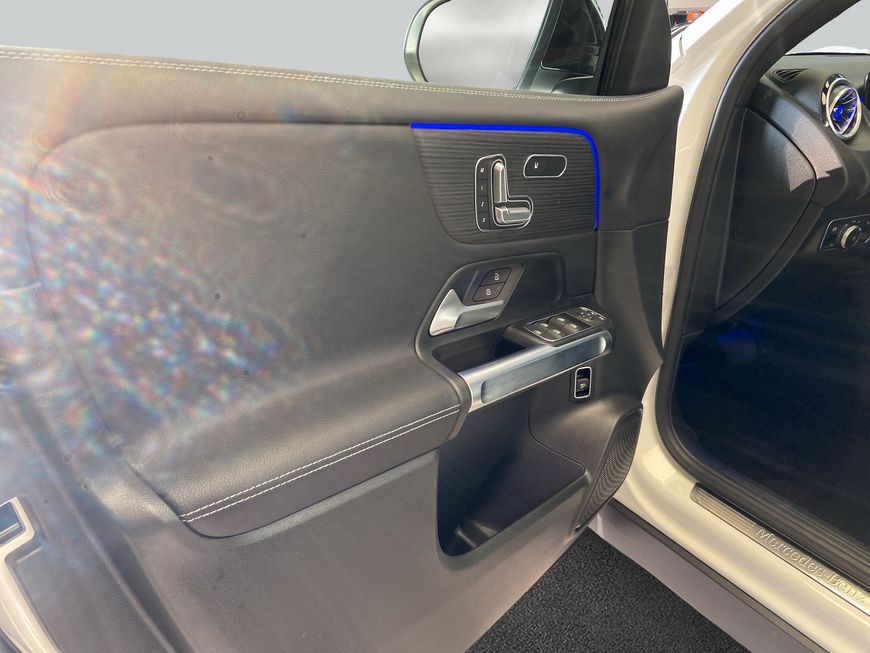 Mercedes-Benz GLB 200 2024