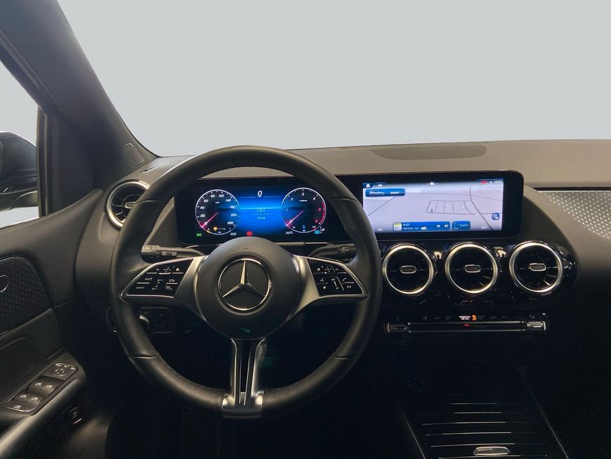 Mercedes-Benz B 200 2024