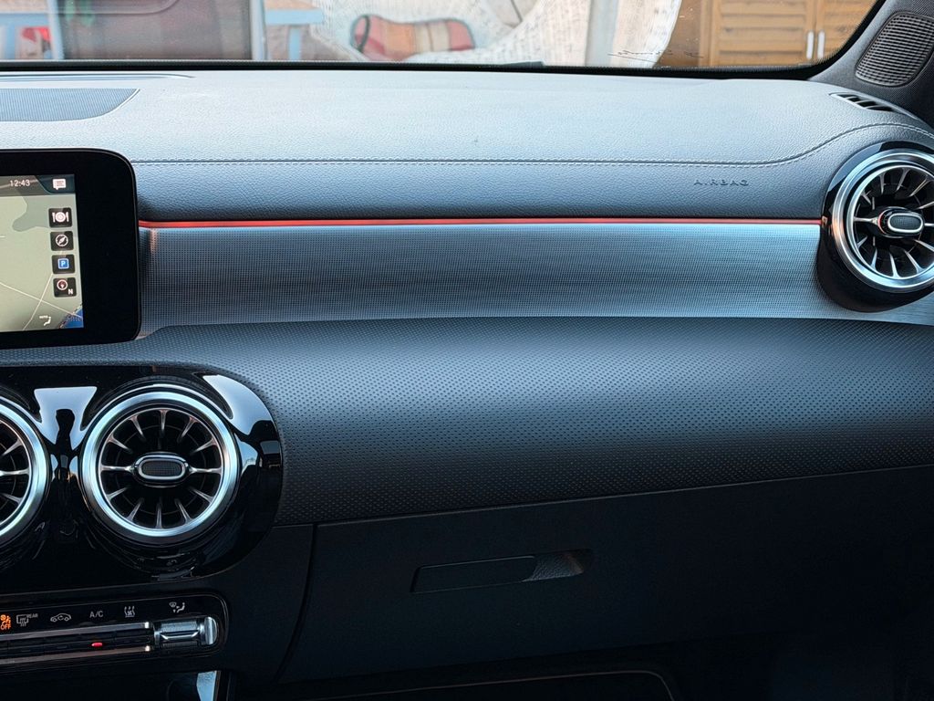 Mercedes-Benz A 250 2021