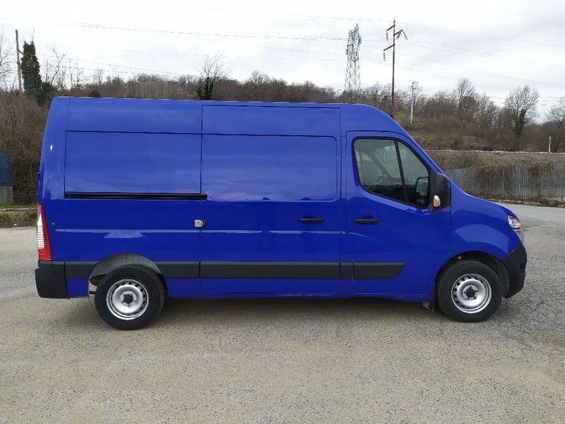 Nissan Interstar 2022