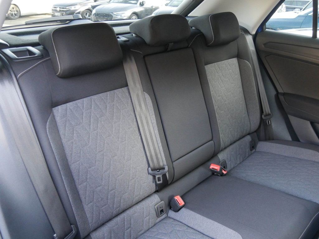 Volkswagen T-Roc 2024