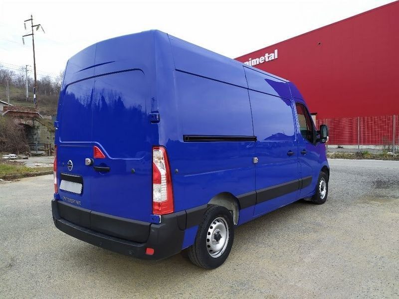 Nissan Interstar 2022