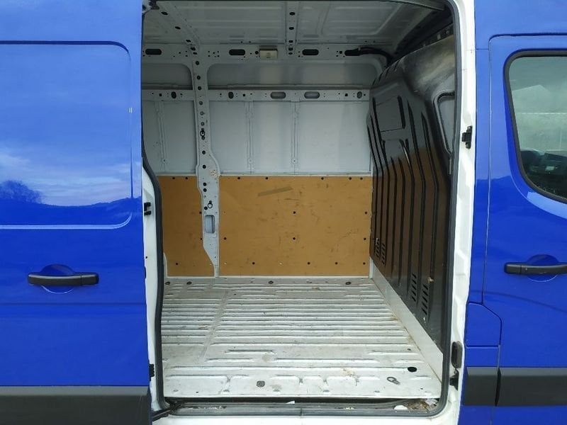 Nissan Interstar 2022