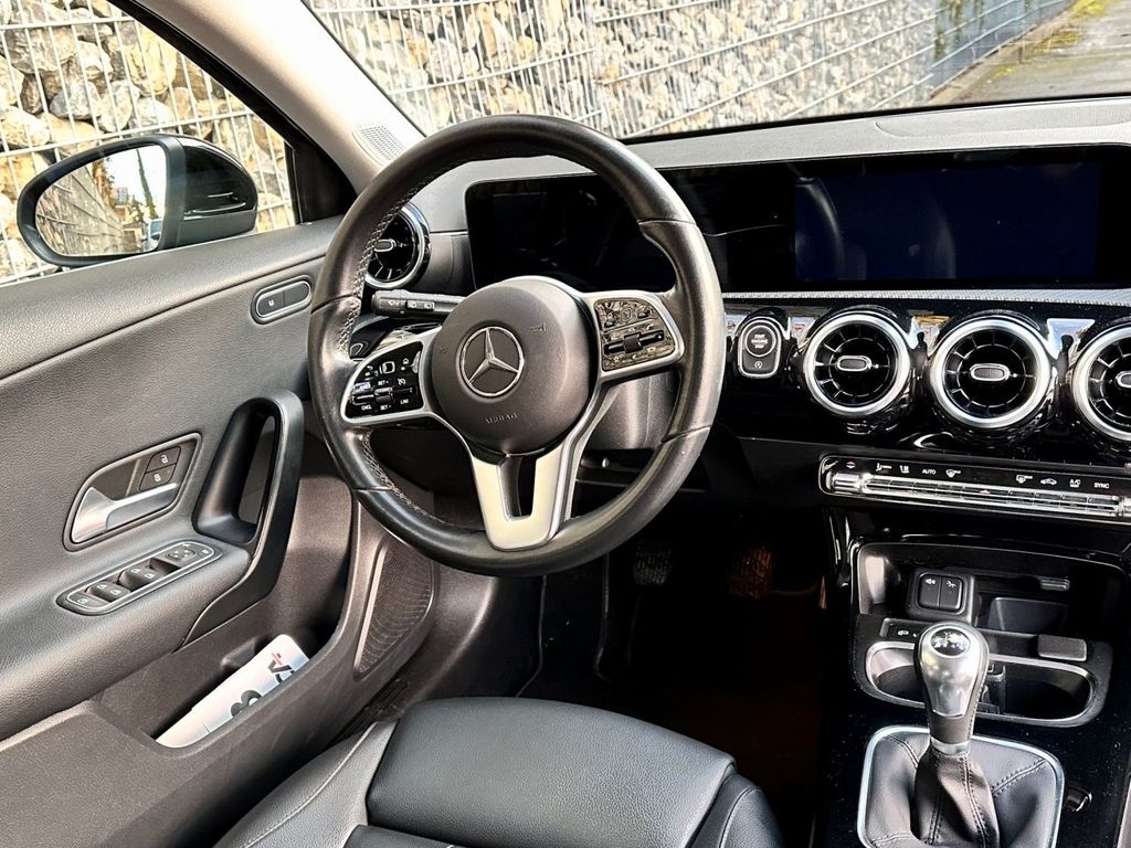 Mercedes-Benz A 180 2021