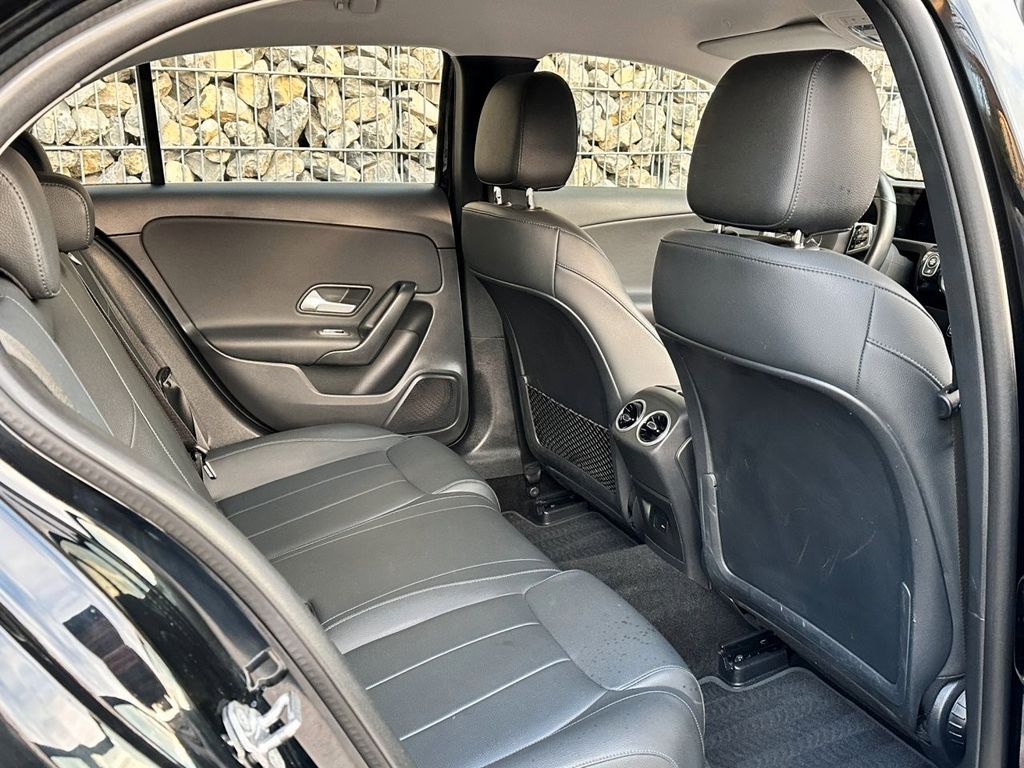 Mercedes-Benz A 180 2021