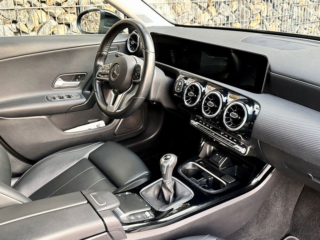 Mercedes-Benz A 180 2021