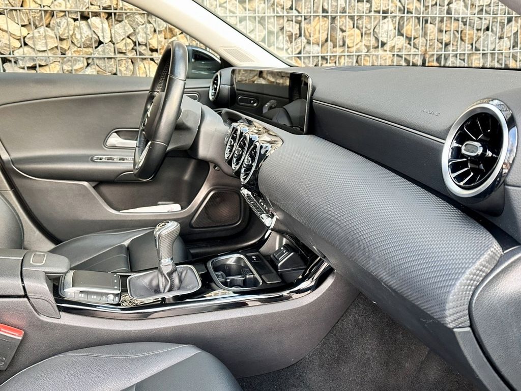 Mercedes-Benz A 180 2021