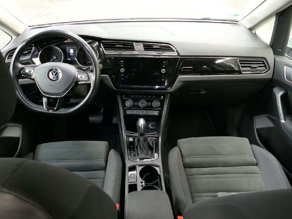 Volkswagen Touran 2021