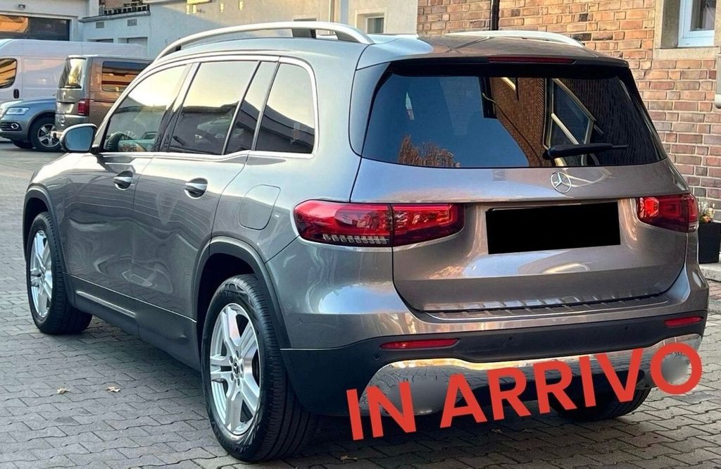 Mercedes-Benz GLB 180 2021