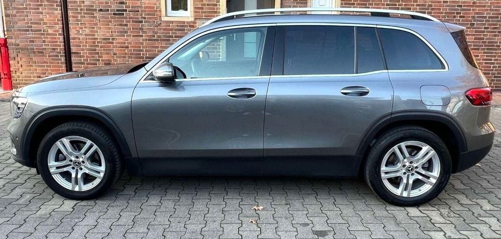 Mercedes-Benz GLB 180 2021