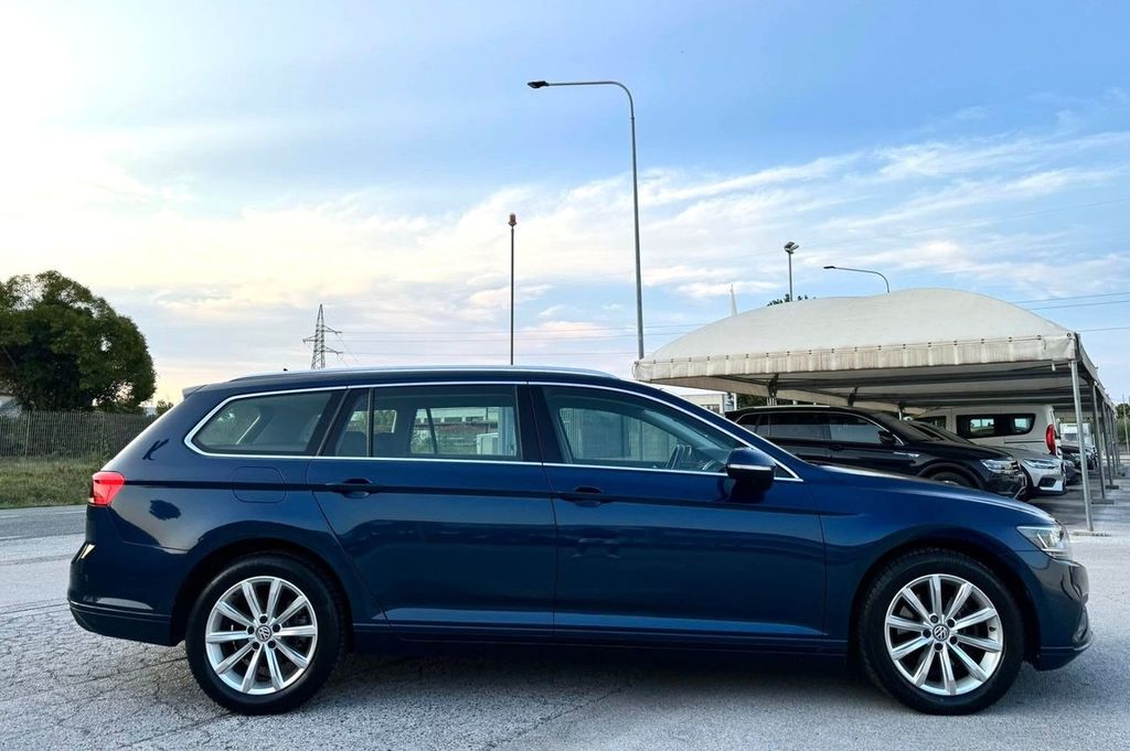 Volkswagen Passat 2022