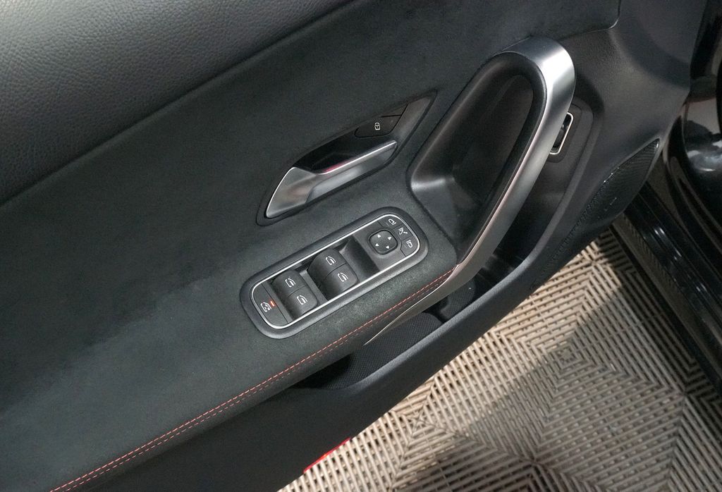 Mercedes-Benz A 200 2022