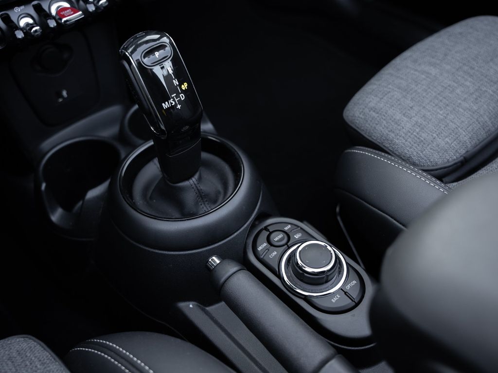 MINI Cooper Cabrio 2022