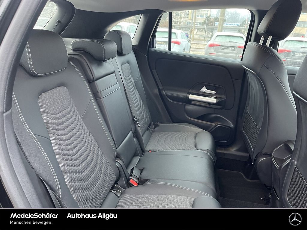 Mercedes-Benz GLA 180 2024