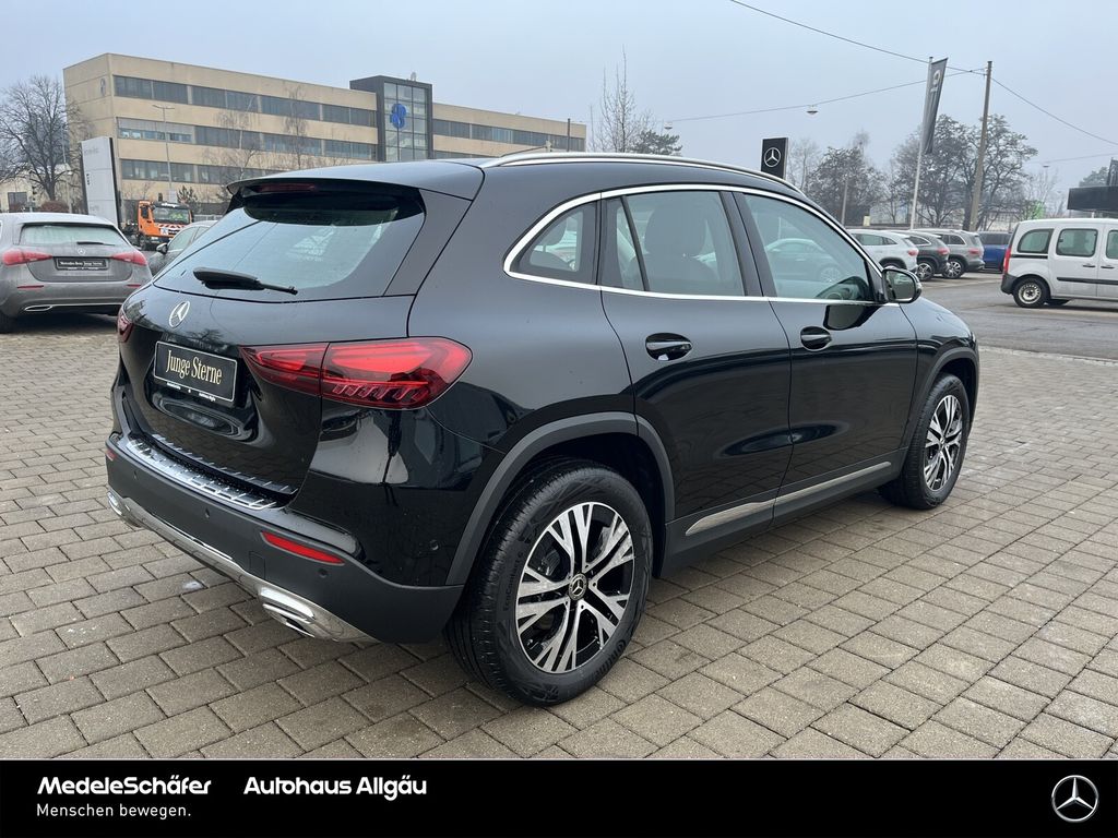 Mercedes-Benz GLA 180 2024