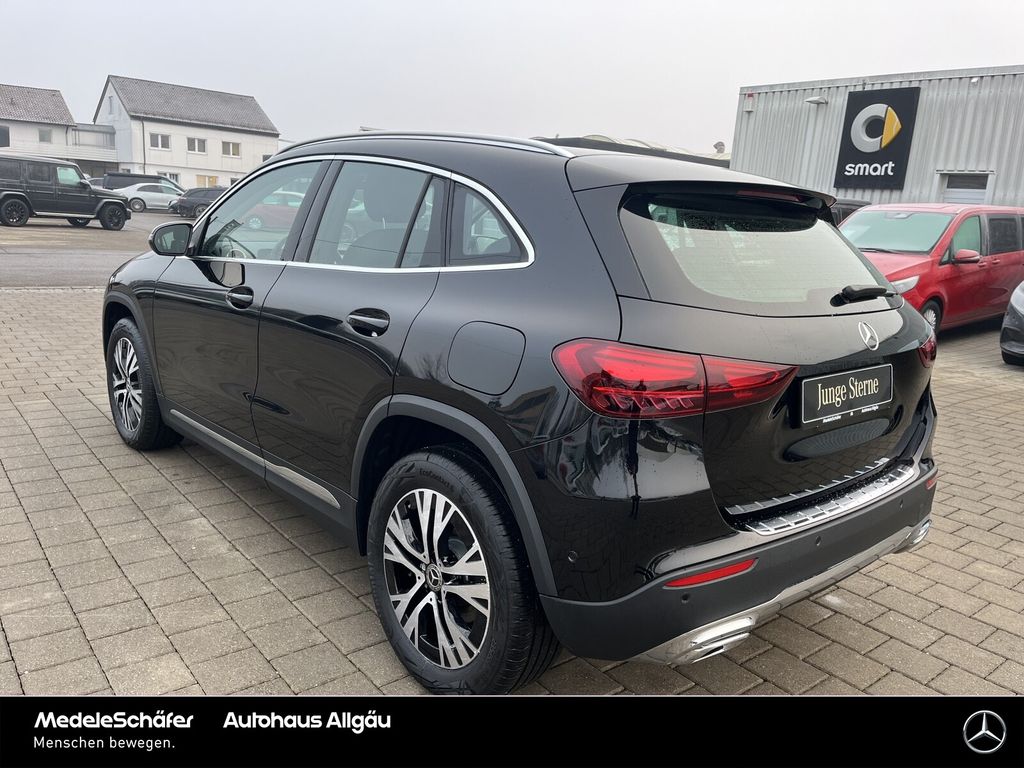 Mercedes-Benz GLA 180 2024