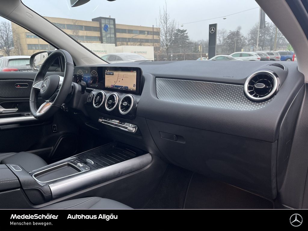 Mercedes-Benz GLA 180 2024