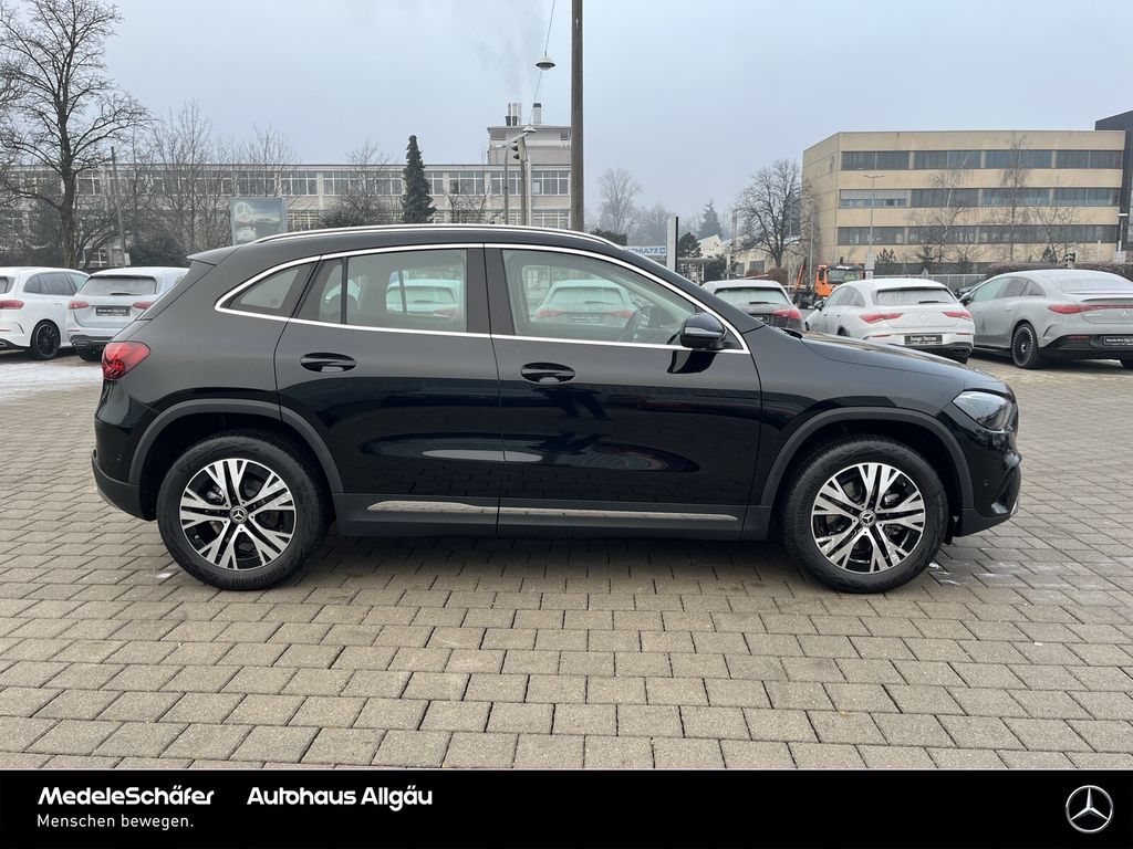 Mercedes-Benz GLA 180 2024