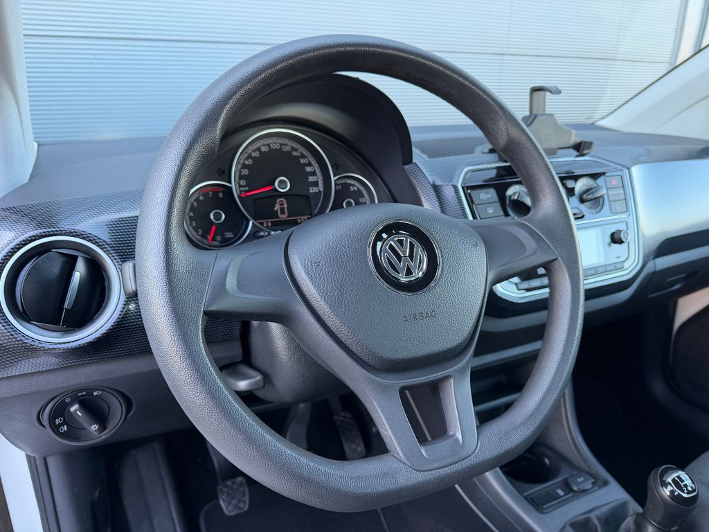 Volkswagen up! 2020