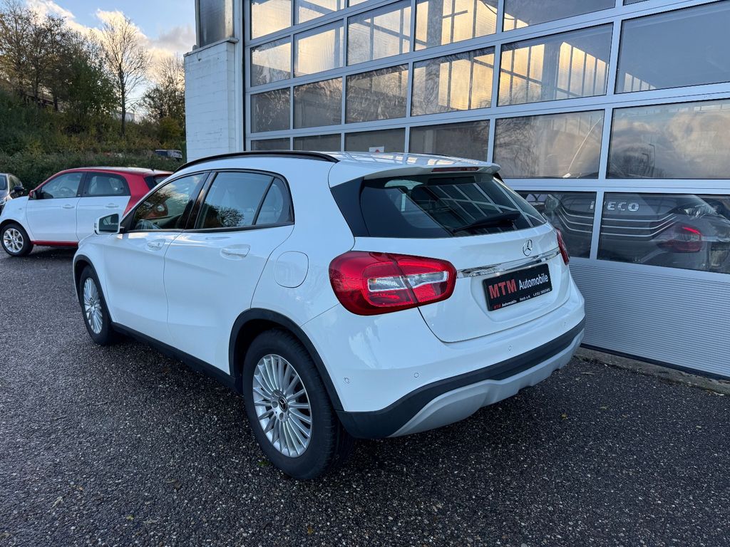 Mercedes-Benz GLA 200 2019