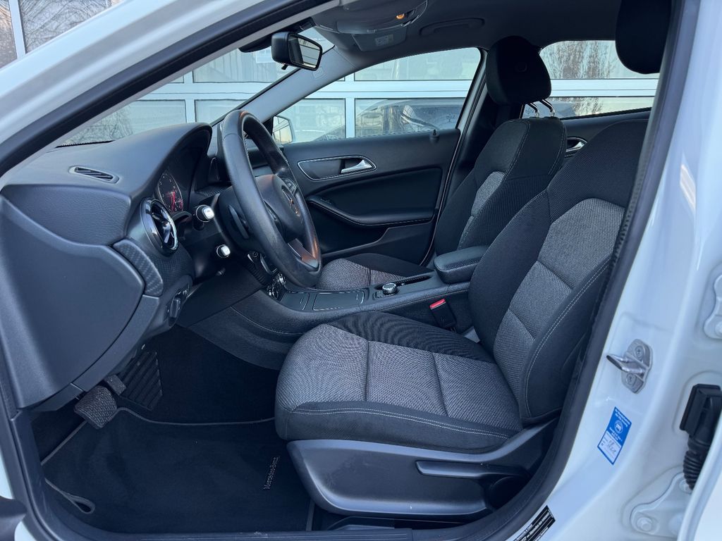 Mercedes-Benz GLA 200 2019